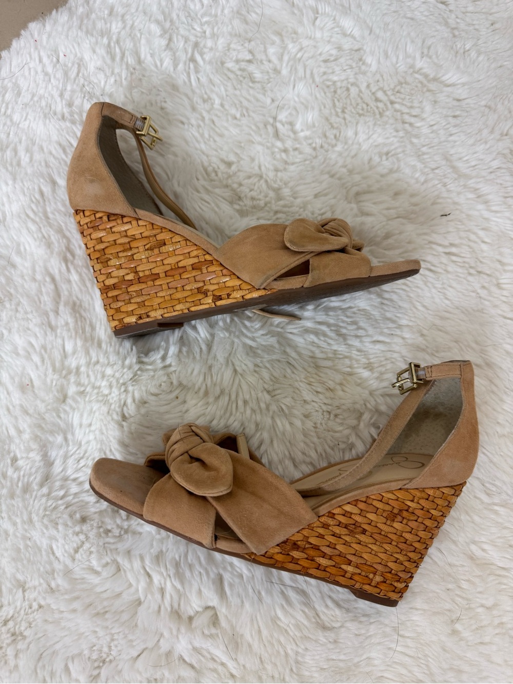 Jessica Simpson Tan Knot-Front Wedge Sandals